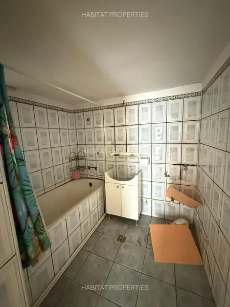 Voluntari/ Primaria Voluntari, Casa 4 camere caramida,  teren 300 mp
